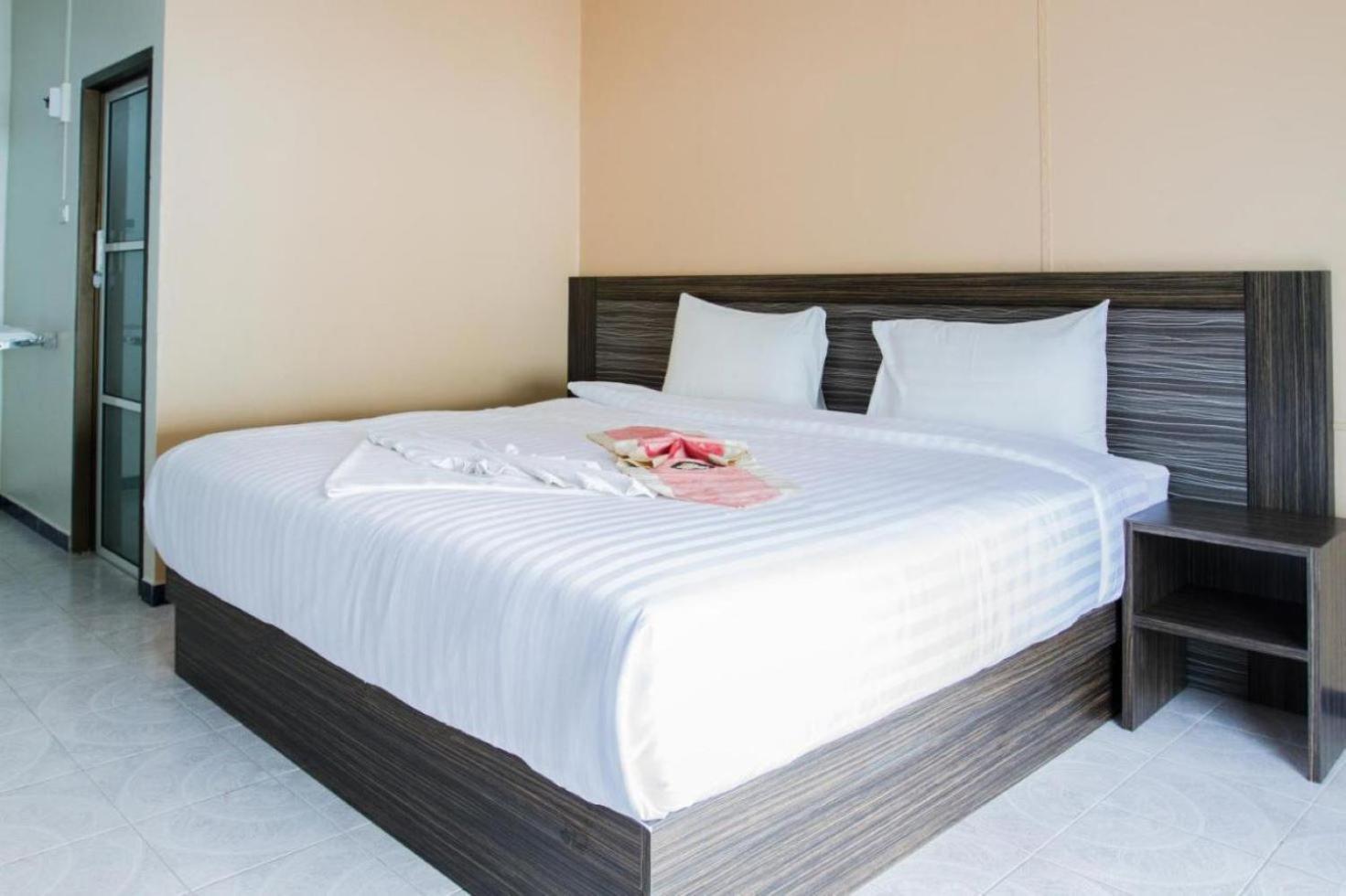 Cozy Residence Nanai Patong Exterior foto